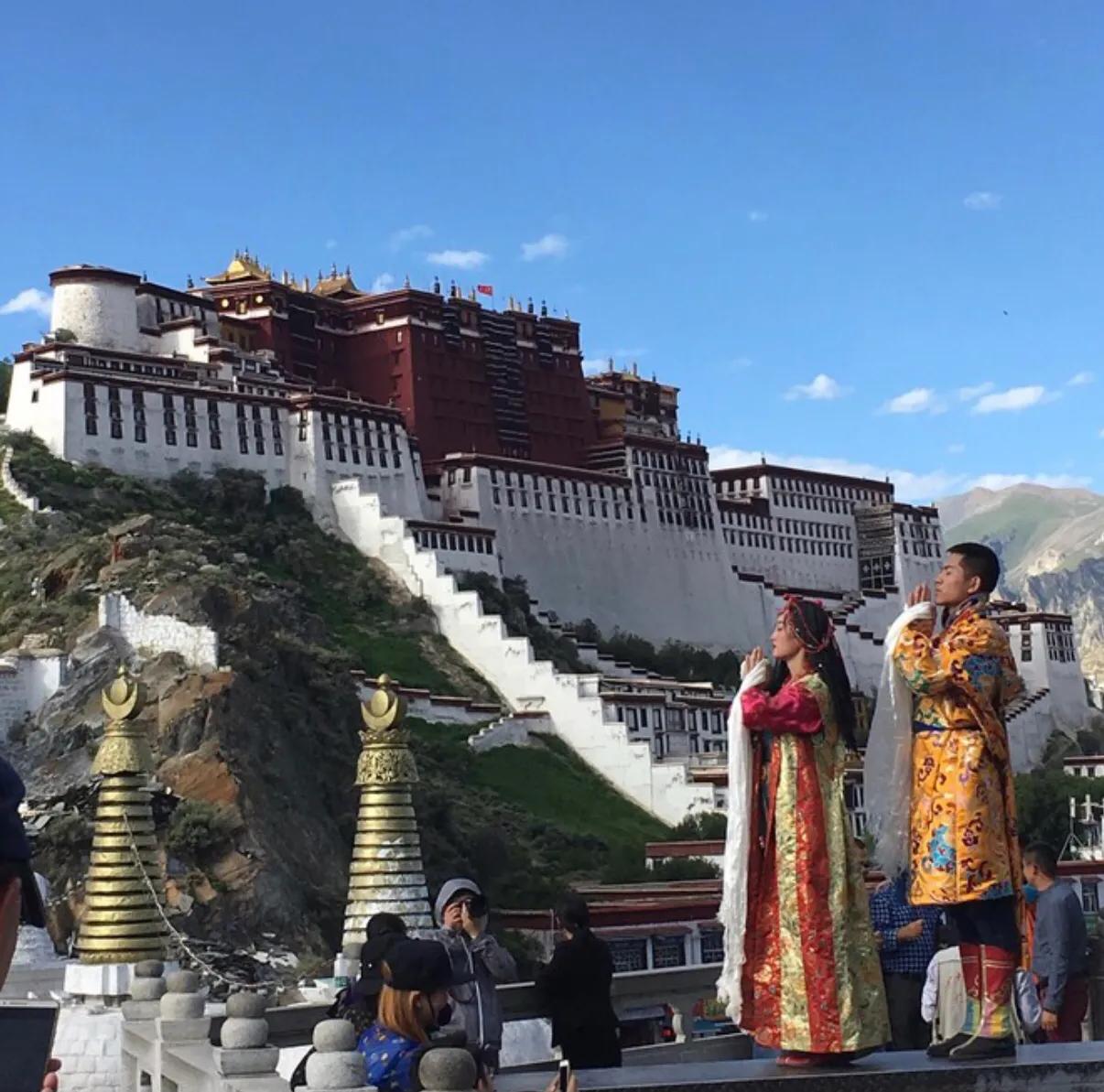 藏族的风俗习惯作文,藏族的风俗简介