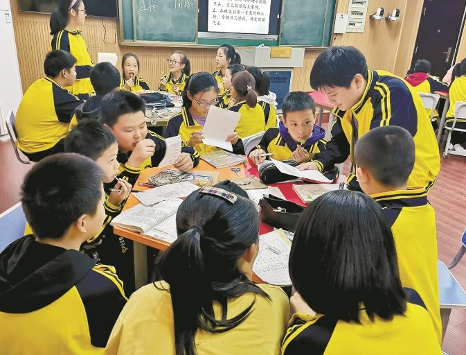 给班里矮的女生起外号奇葩称呼,给班里男生取一个可爱外号