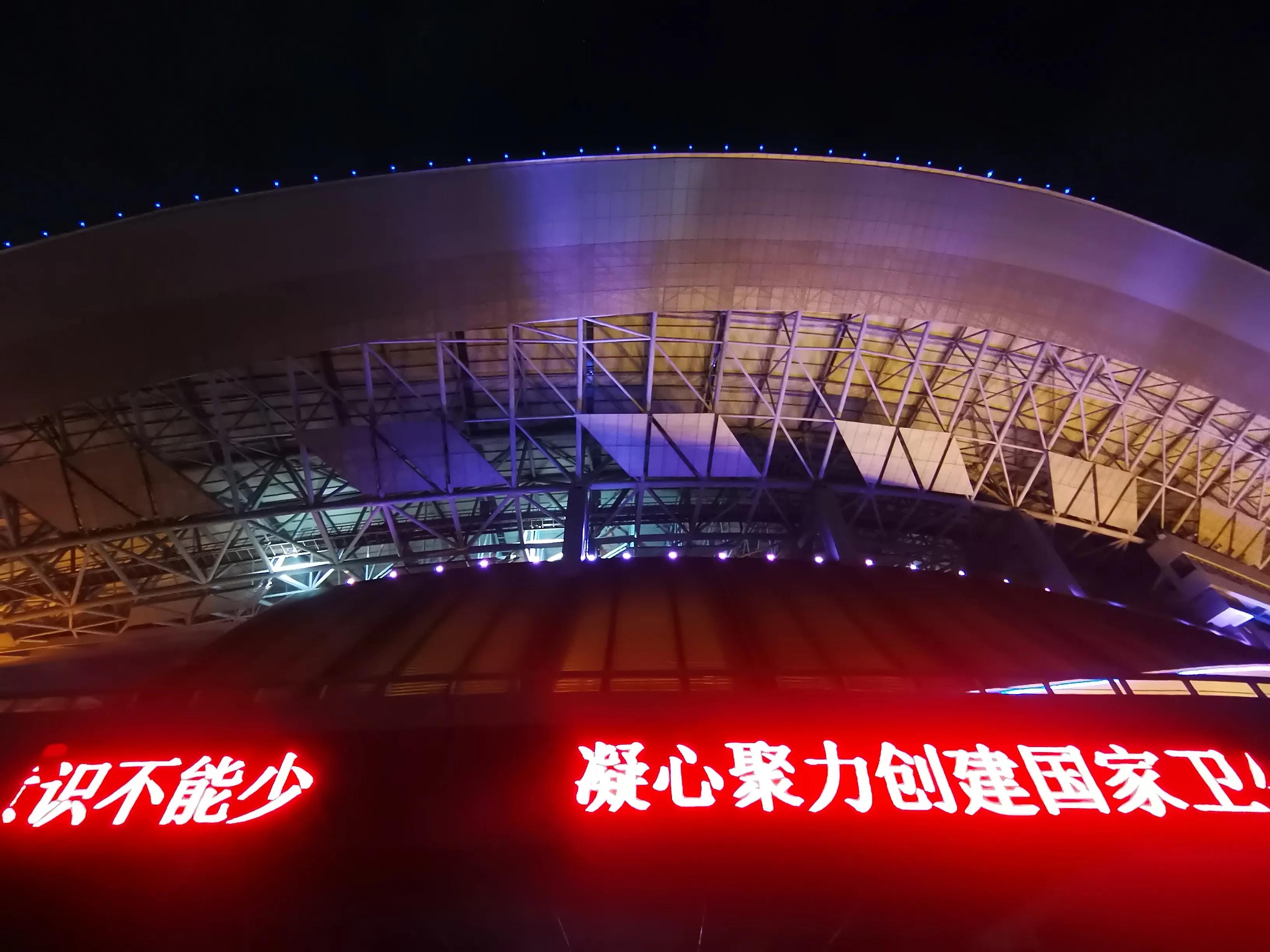 广西体育中心1号足球训练场,南宁足球体育训练基地