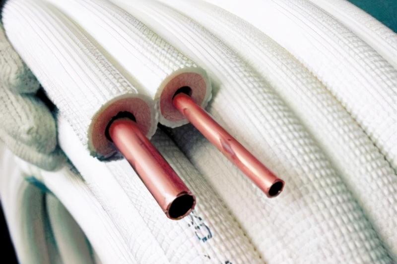 空调外机漏水管不漏水是什么原因,空调左边漏水调整位置后右边漏水