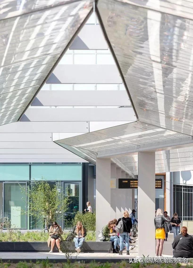 遮阳ETFE膜结构——荷兰·蒂尔堡巴士站