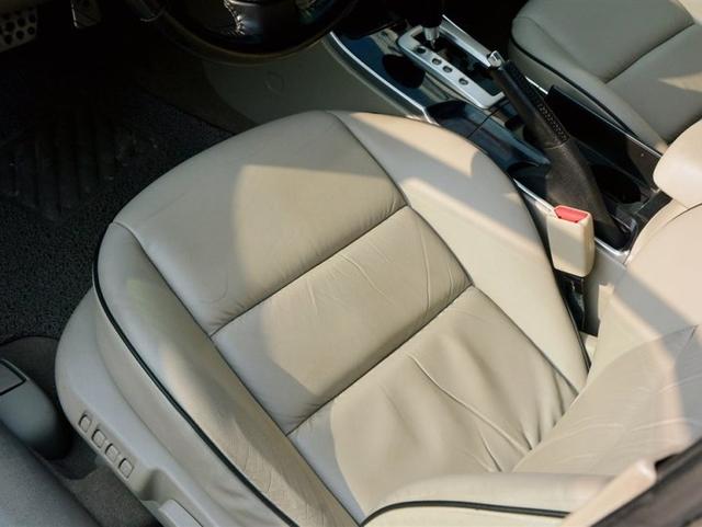 情怀老车马自达6wagon瓦罐旅行版