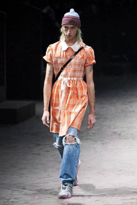 男生也有裙子吗,gucci男生穿的裙子