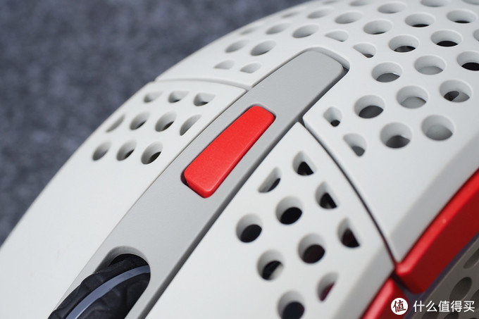 xtrfym4和xtrfym42区别,xtrfym4鼠标适合多大的手