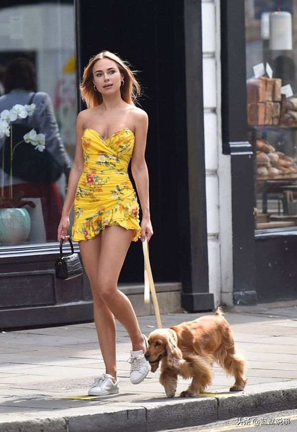 金伯利加纳维密秀写真,英超最火身材足球宝贝新一姐