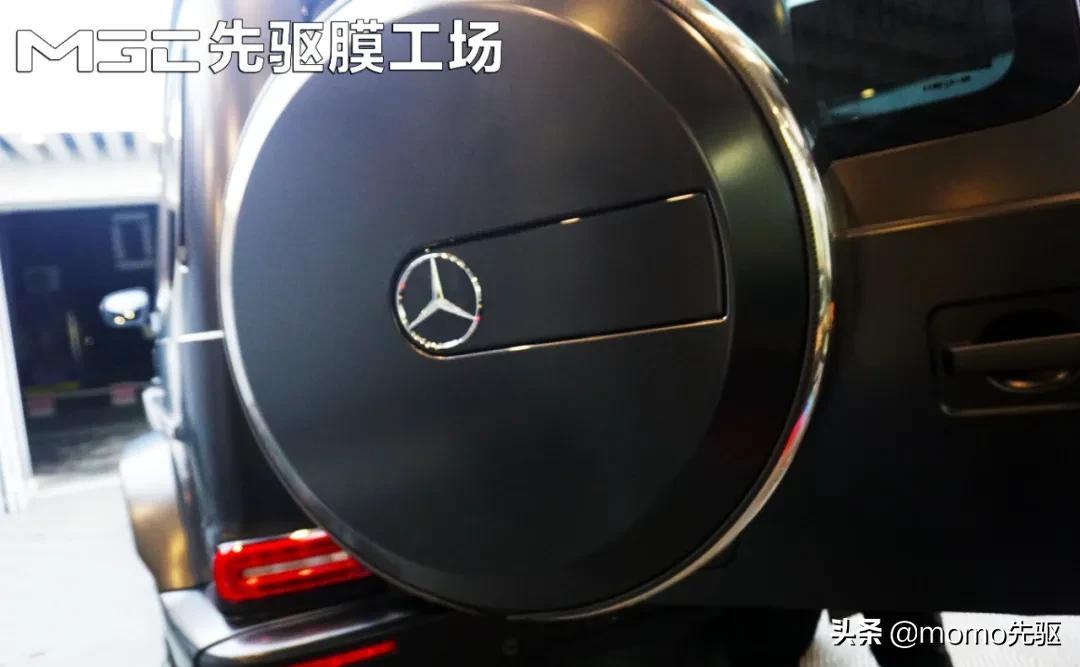 三十年不变经典传承硬汉的态度奔驰大G​装贴哑光系列车衣