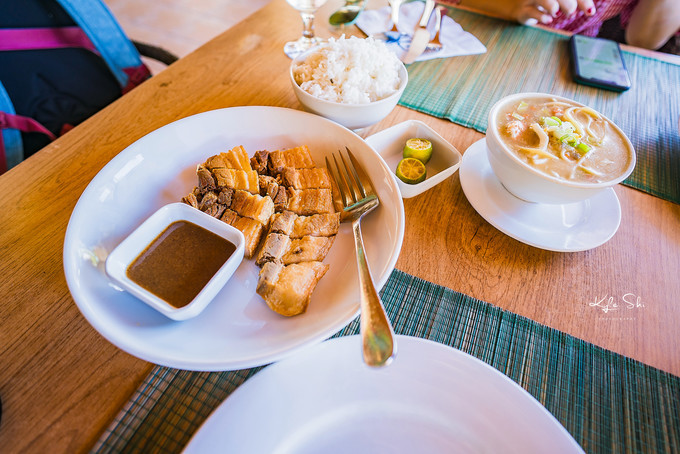 在海洋上与世隔绝的小岛,到大海里面就找一个小岛去生活