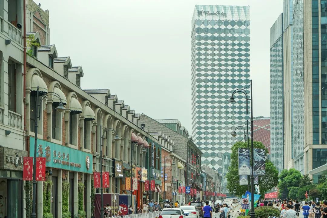 说汉街太迷的，莫走