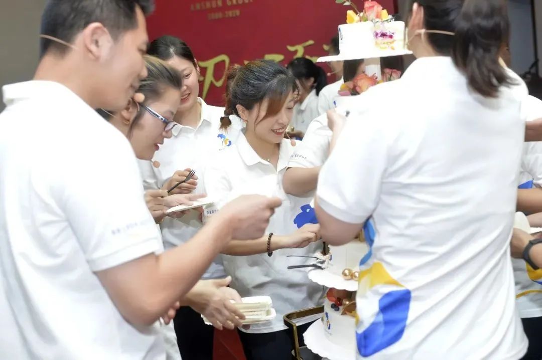 铿锵二十年，溧阳安顺这样庆生