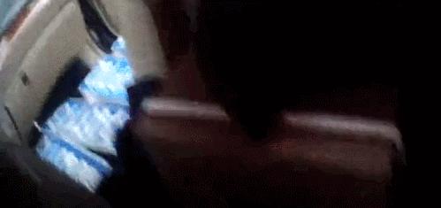 男子高速路弃车出走,二广高速男子弃车逃跑