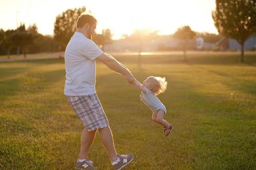 小孩子经常脱臼什么原因,小朋友容易脱臼是什么原因