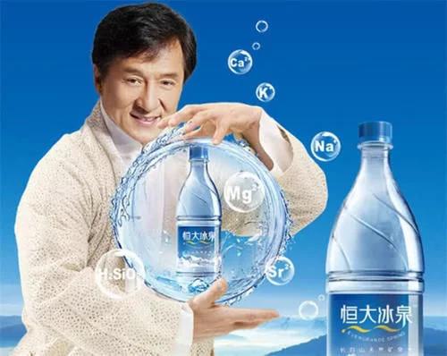 中国首富捐2万500瓶矿泉水,中国矿泉水首富