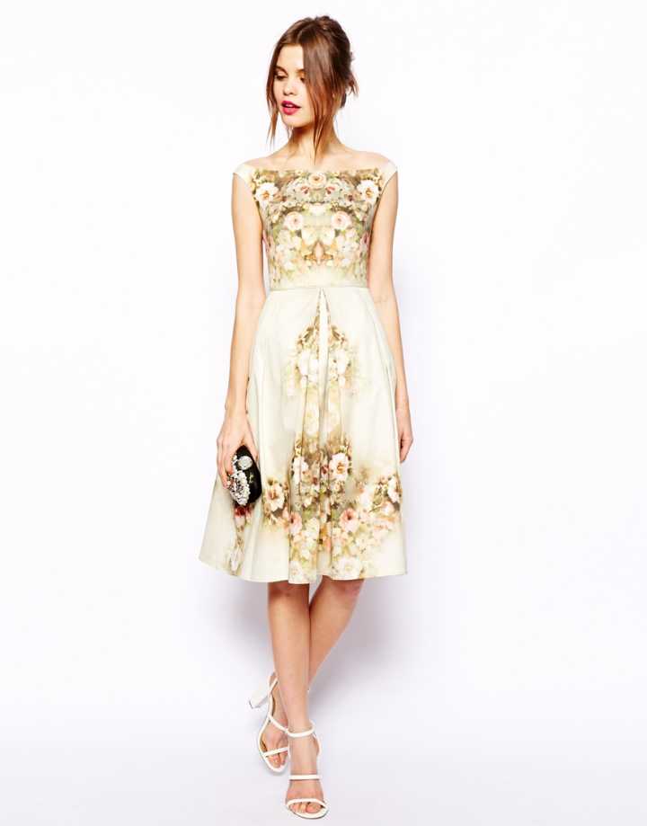 女生怎么穿衣服才显得淑女,女生怎么穿衣服才好看