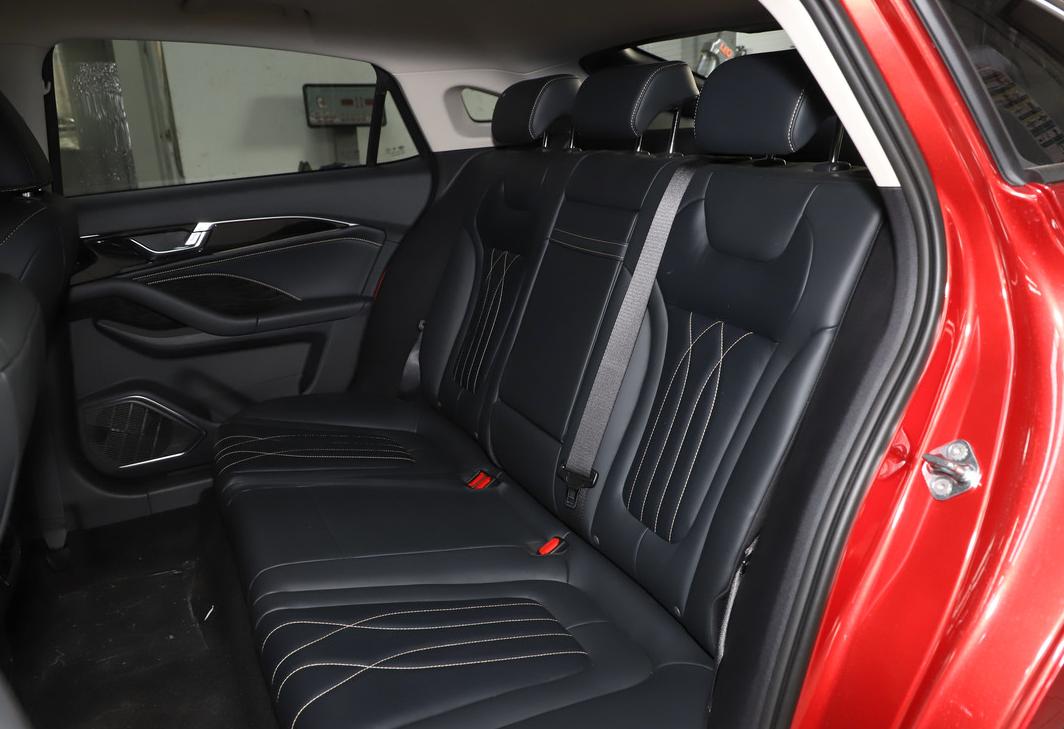 奔腾b70哪款车值得购买,起步快油耗低的b级车