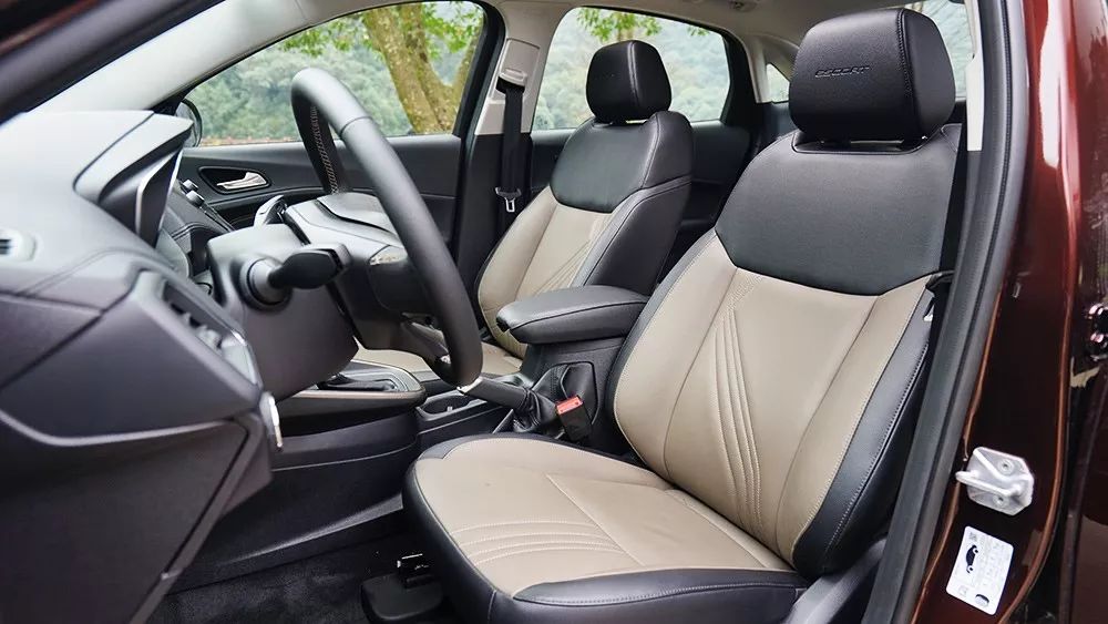 福特福睿斯颜值巅峰,福特福睿斯沉浸式体验