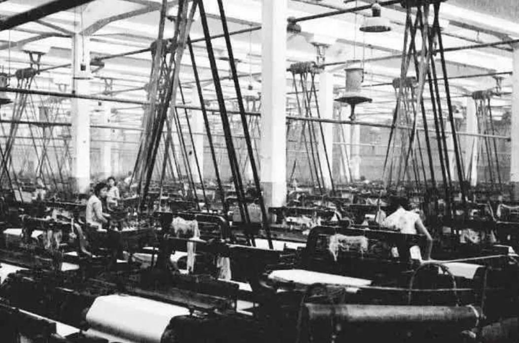 荣氏家族掌舵人荣毅仁，*小平邓**请他出山，毛主席：这是护国大功臣