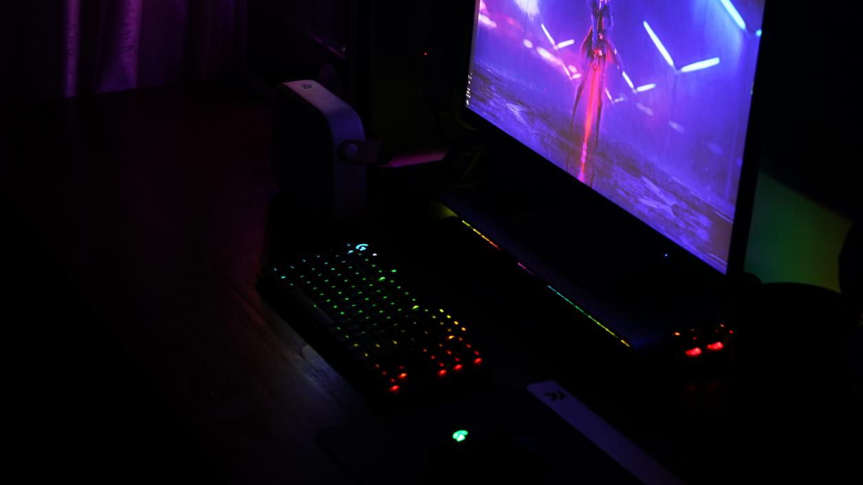 罗技g913键盘设置灯光,罗技g913无线键盘适合打字吗