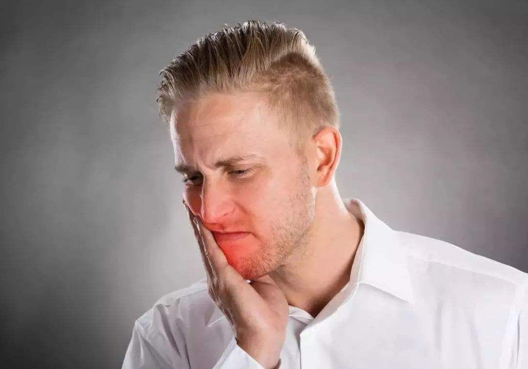 复发性口腔溃疡是一种口腔黏膜疾病，具有周期性，中医治疗效果好