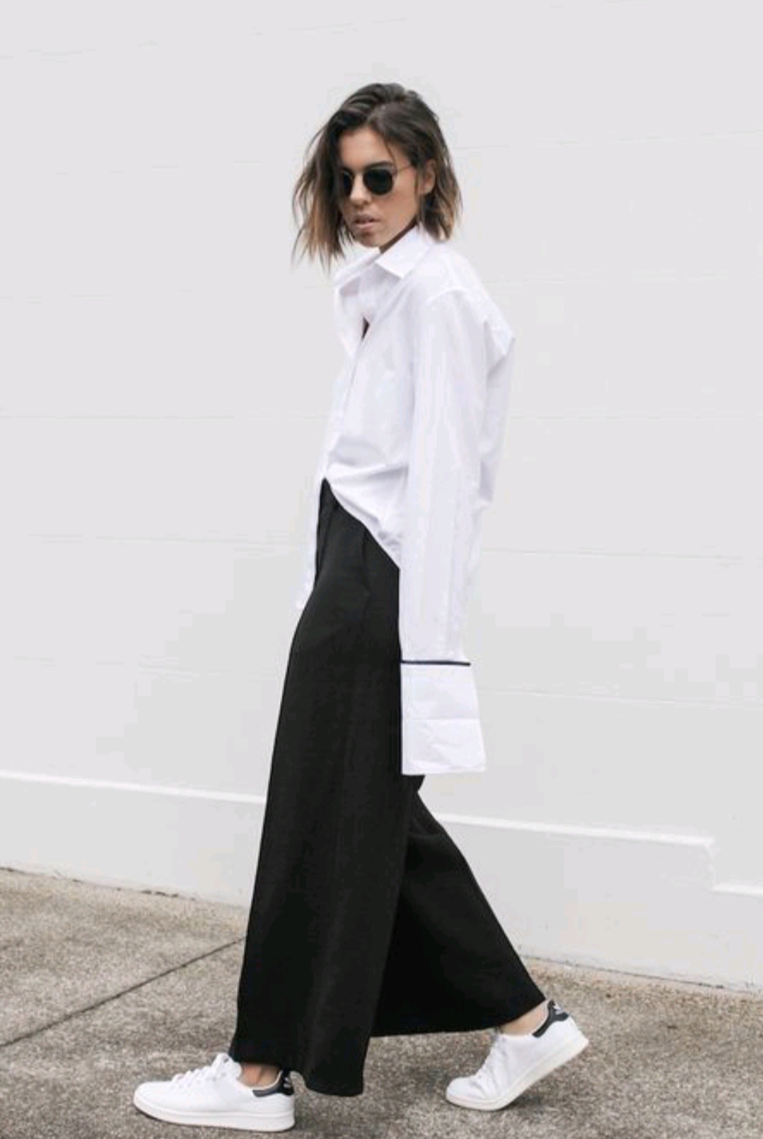 最近很火的塞衣角方式,女生塞衣角技巧