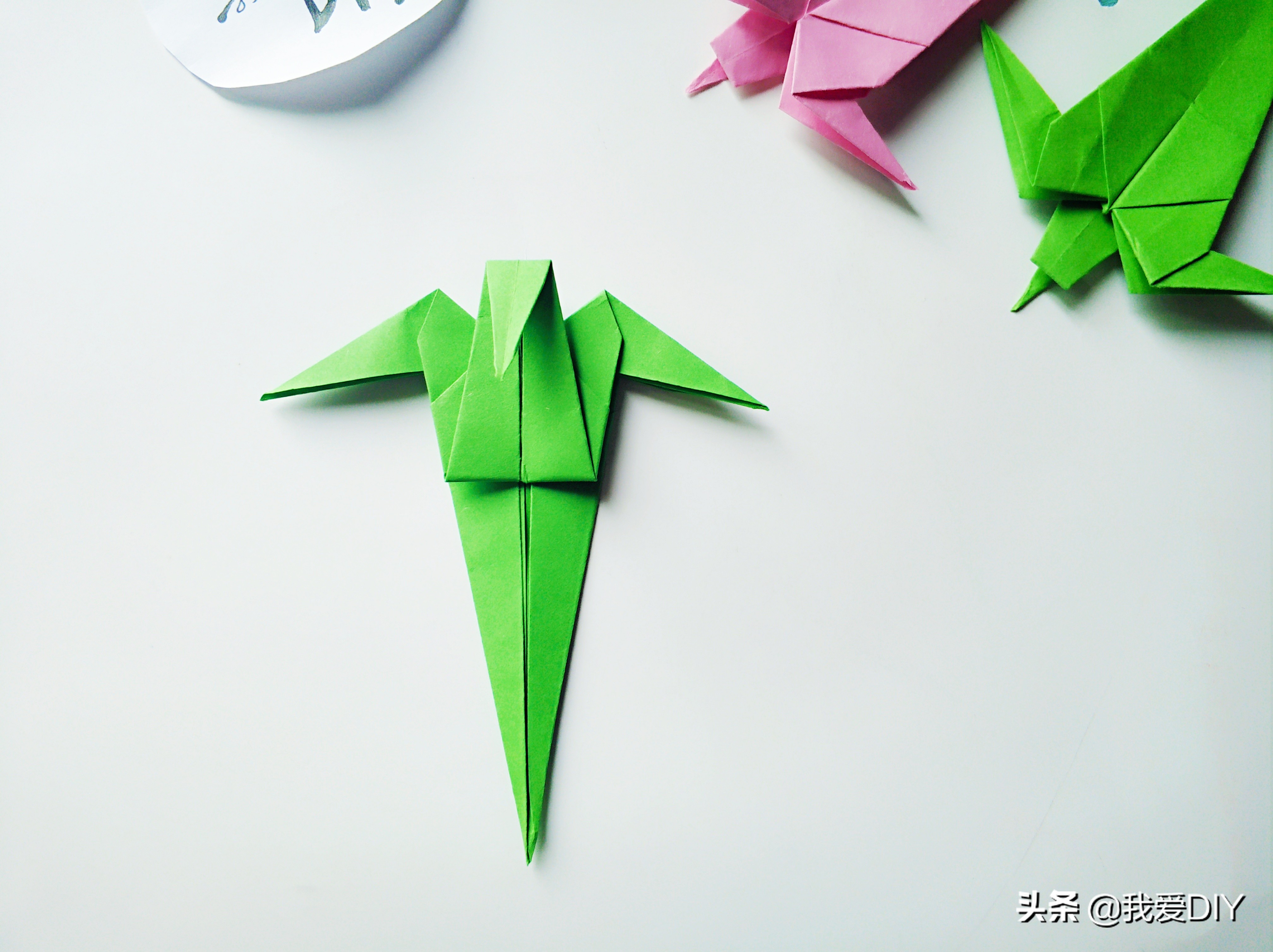 小燕子折纸步骤图解法,小燕子折纸教程简单