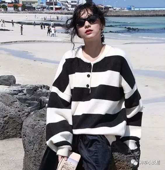 秋季必备软糯条纹毛衣超舒服,秋冬款必备毛衣视频