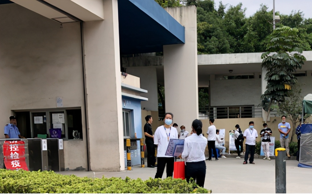 史丹利离开深圳,史丹利为什么还卖五金