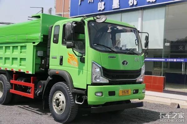 缩短版的后八轮重汽豪曼6x4自卸是标载利器