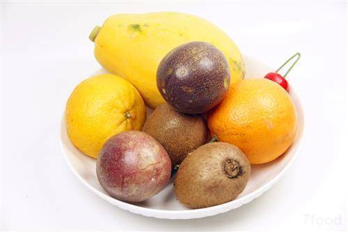 头皮上长疙瘩应该注意什么,头皮上长疙瘩是什么问题引起的