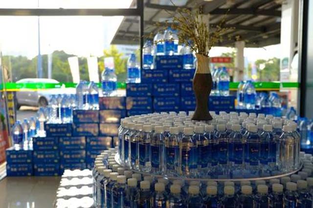 又一矿泉水大黑马强势崛起！3年卖出13亿瓶，背后有中石化撑腰