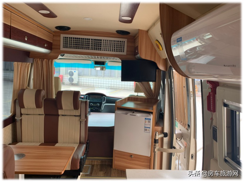 金旅考斯特房车感受,金旅考斯特房车火车版