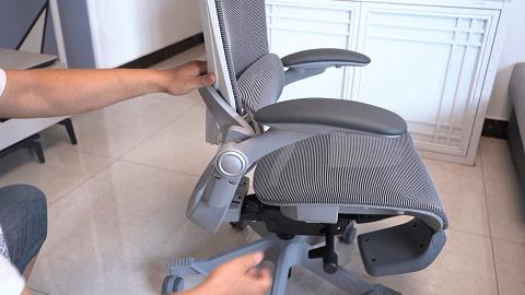 缓解疲劳，降低久坐危害，请选择网易严选3D悬挂腰靠人体工学转椅