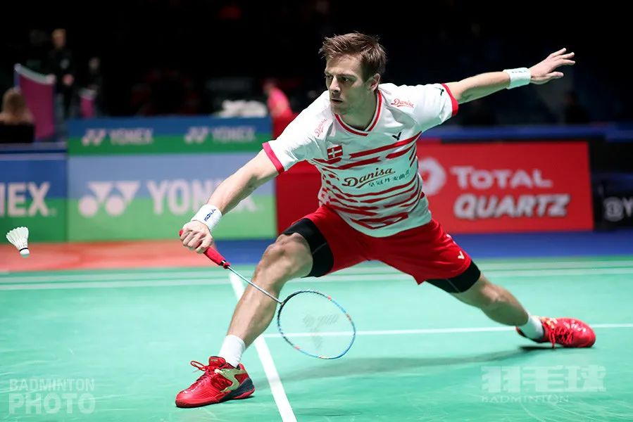 打球后大脚趾淤青，国羽队医建议从三方面考虑原因