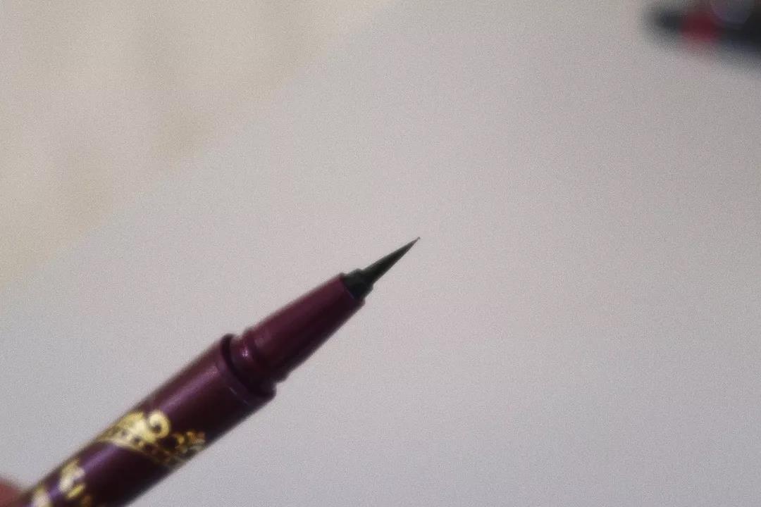 1000元搞定全套彩妆？性价比高的平价化妆品，贫民窟女孩们看过来