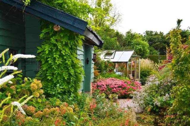 荷兰花海最值得一去的是哪里,荷兰最大花卉公园