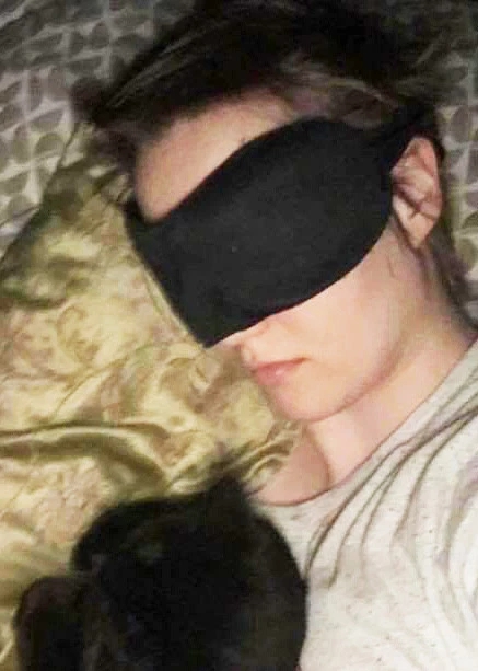 英国女孩患病,英国女子患怪病