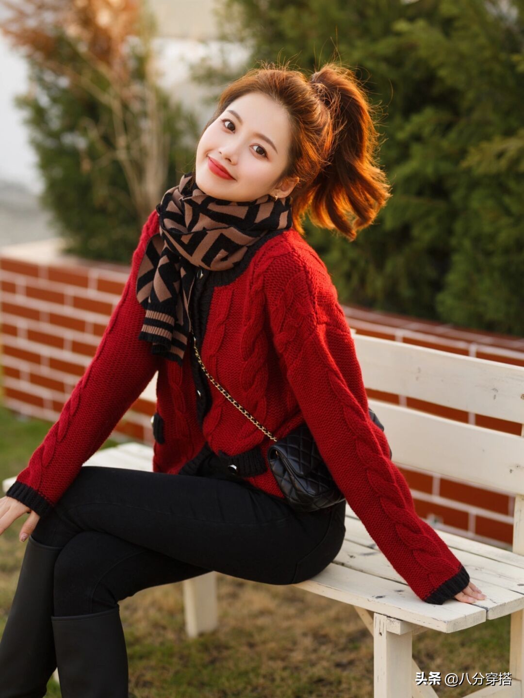 显白气质又柔软渐变慵懒风毛衣,女士简约风穿搭技巧白色毛衣搭配