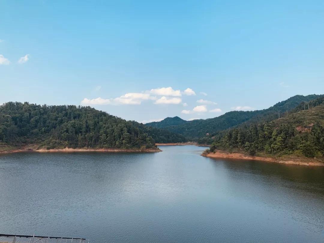 大坪上洛村,深度贫困村打赢翻身仗