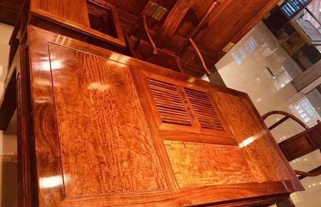 实木茶桌开裂修补方法,实木茶桌开裂了怎么处理