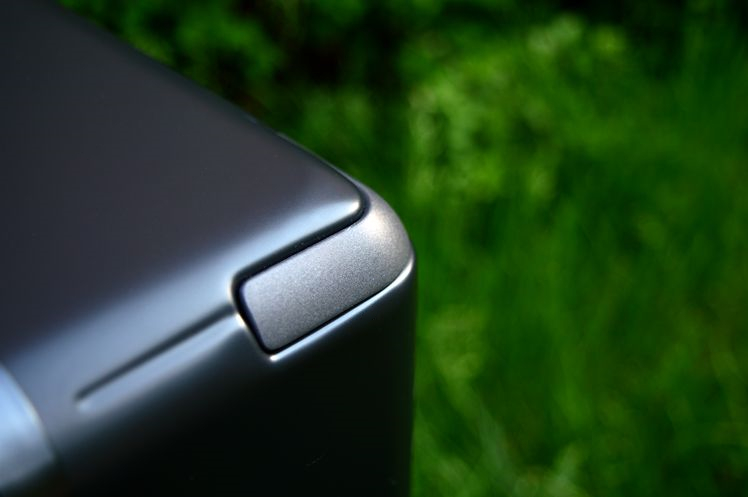 又要值乘了，放下背包拎起皮箱，地平线8号拉杆箱体验