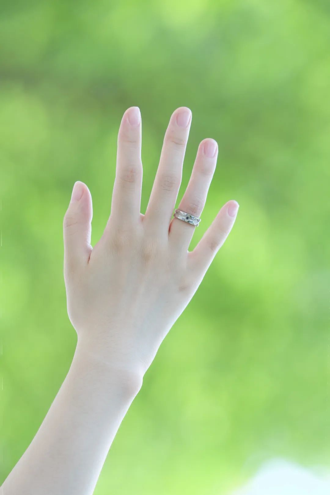 豪！这所高校为本科毕业生发水晶，硕士发蓝宝石，博士发钻石