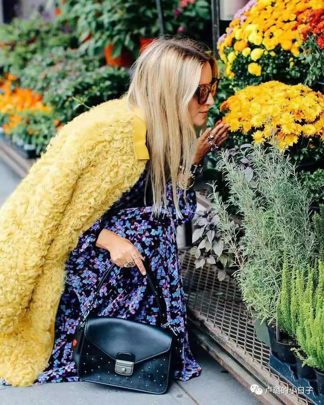 最有权势的德国总理天天背的千元包，这个法国的品牌到底多好用