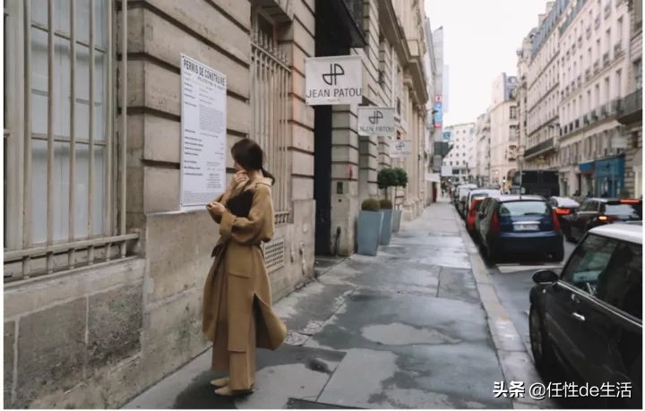 韩国女星上节目穿什么衣服,韩国女明星衣服有多敢穿