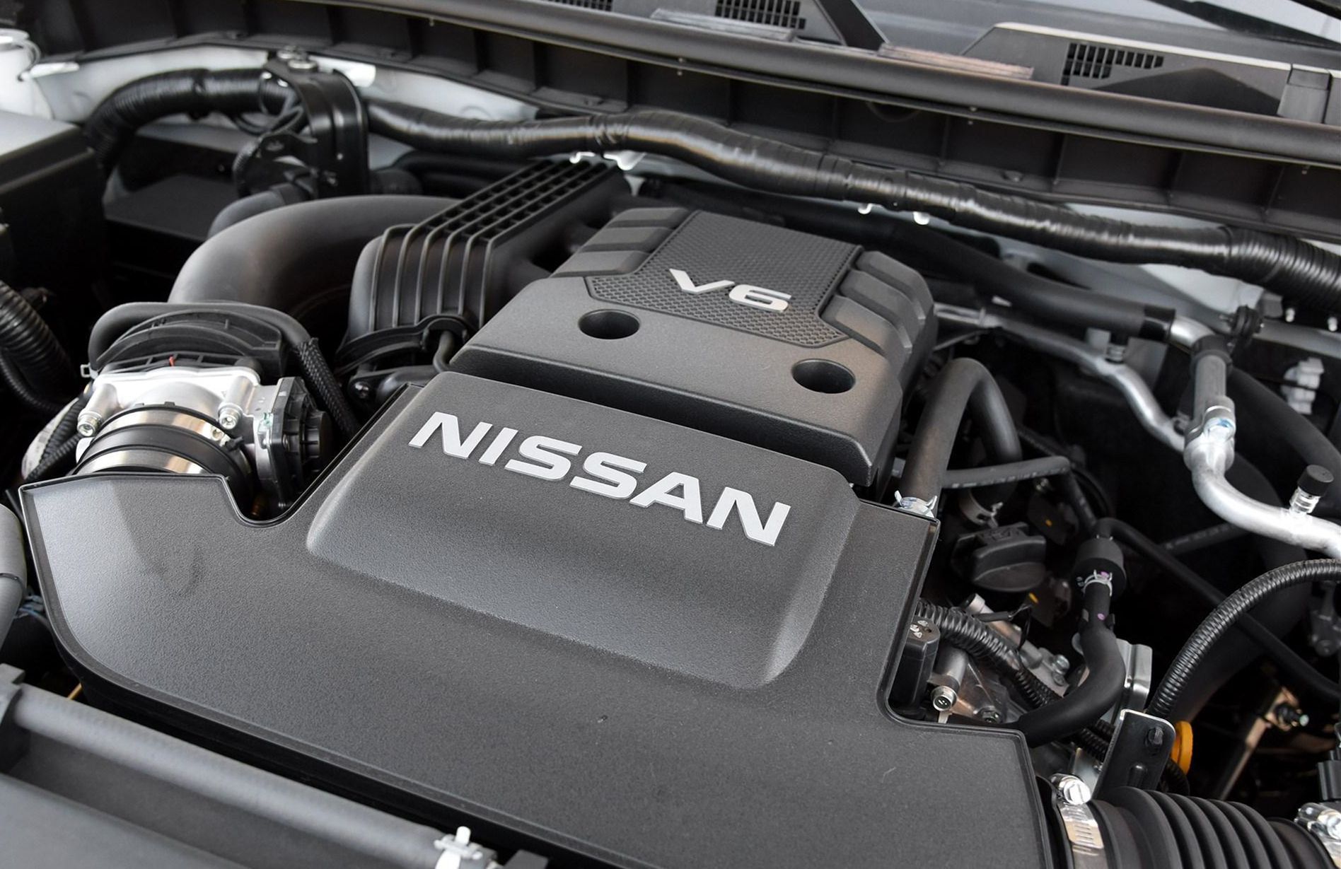 新款途乐对比陆巡,敢叫板陆巡的日产途乐到底有多强