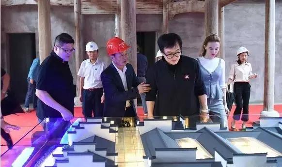 成龙捐收藏全部古建筑,成龙的古建筑和收藏品是什么