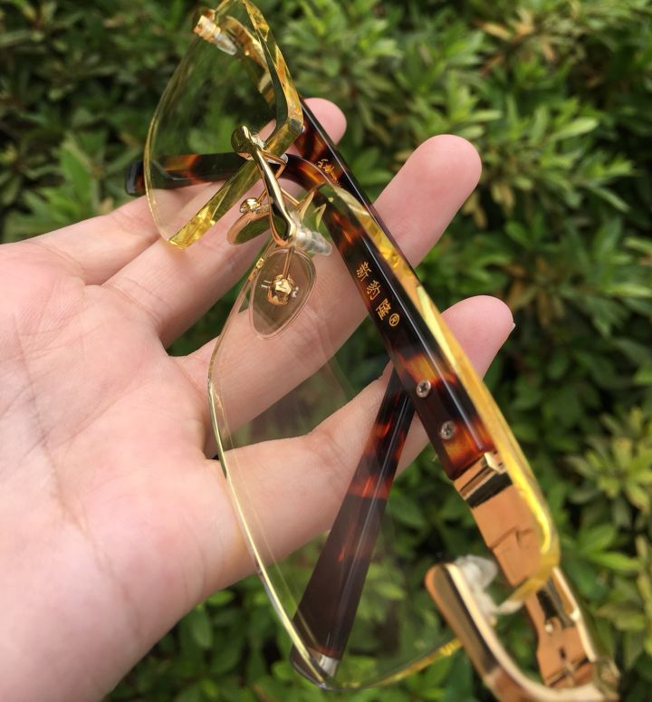 竹叶青眼镜适合什么时段戴,竹叶青眼镜和普通眼镜的区别