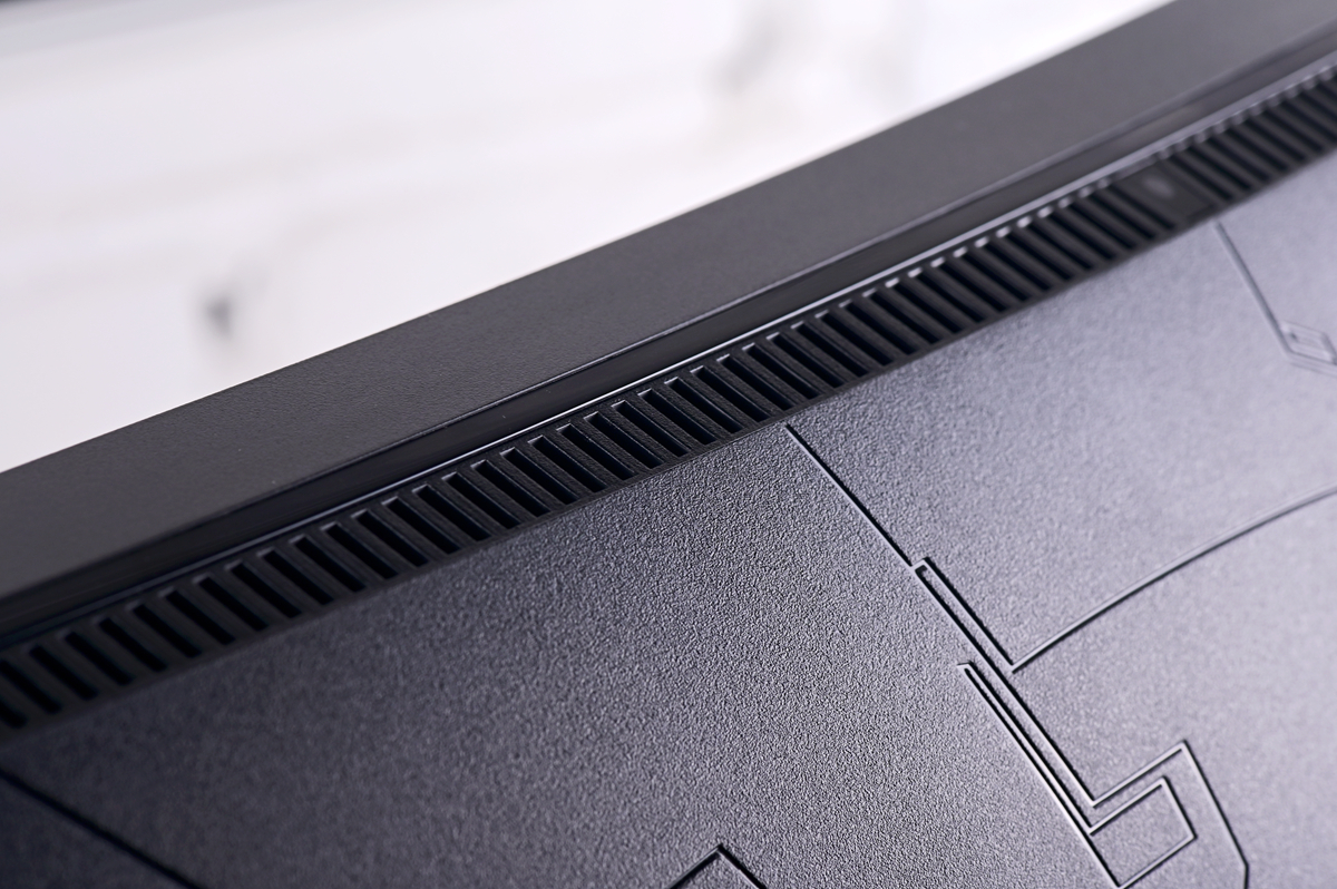 华硕rogpg35vq显示器,华硕rog显示器240hz感受