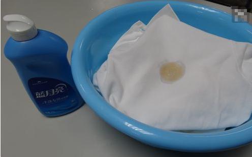 去除衣服陈旧油渍污渍小妙招,孩子衣服油渍怎么洗家用妙招