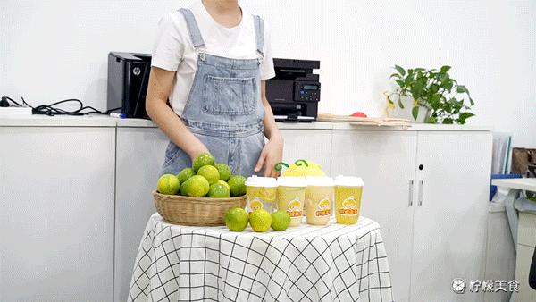 我们开店了，就在老板办公室里