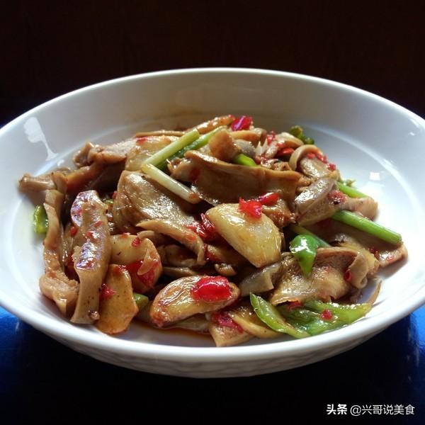 鲁菜大虾烧白菜豆腐,豆腐白菜红烧虾做法