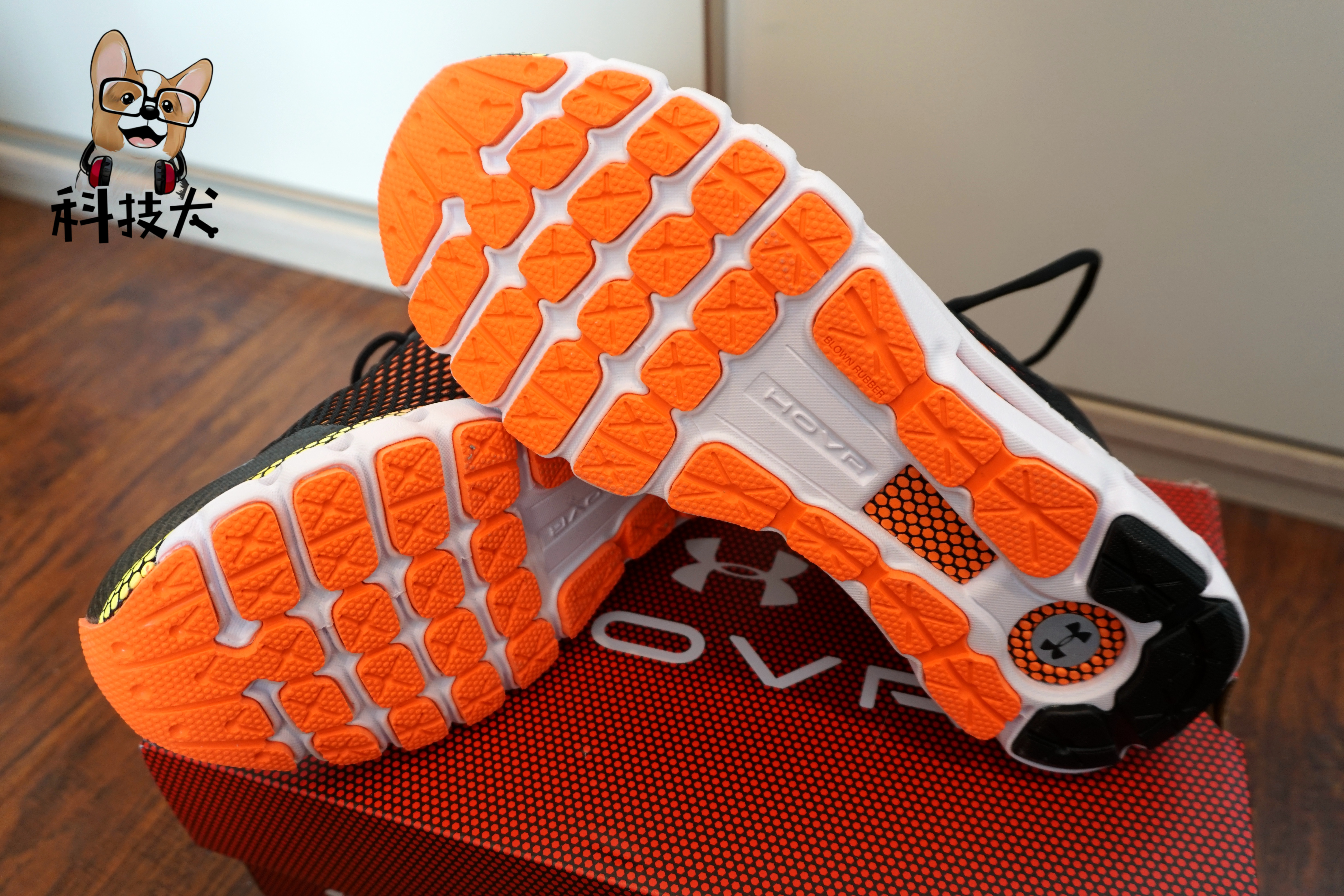 uahovrinfinite跑鞋,uahovrinfinite2芯片跑鞋